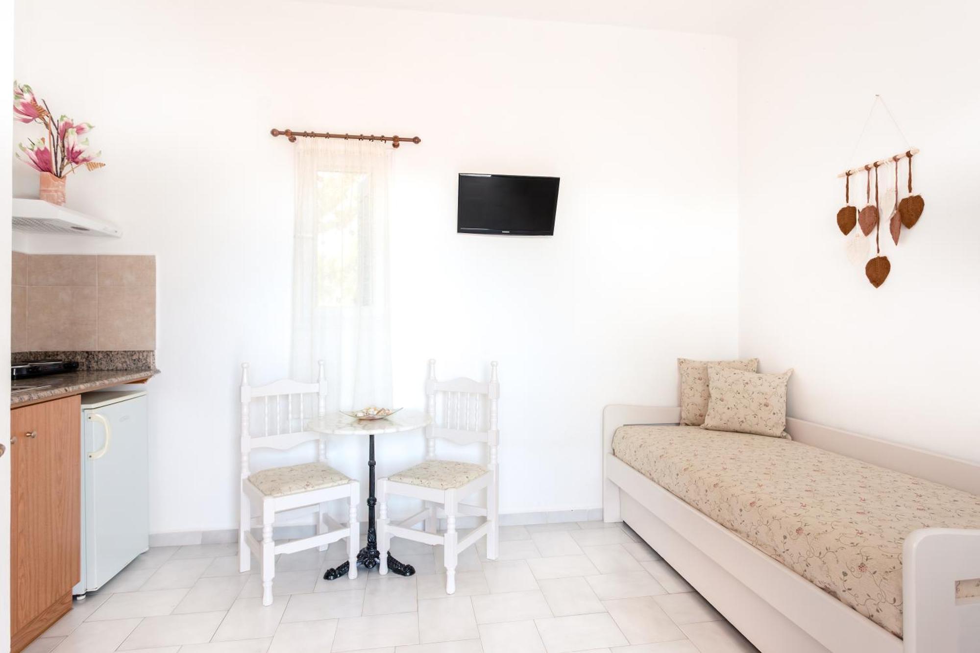 Mégas Yialós-Nítes Dora'S Studios & Apartments מראה חיצוני תמונה